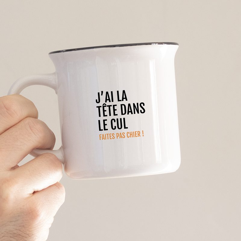 Mug – La tête dans le cul