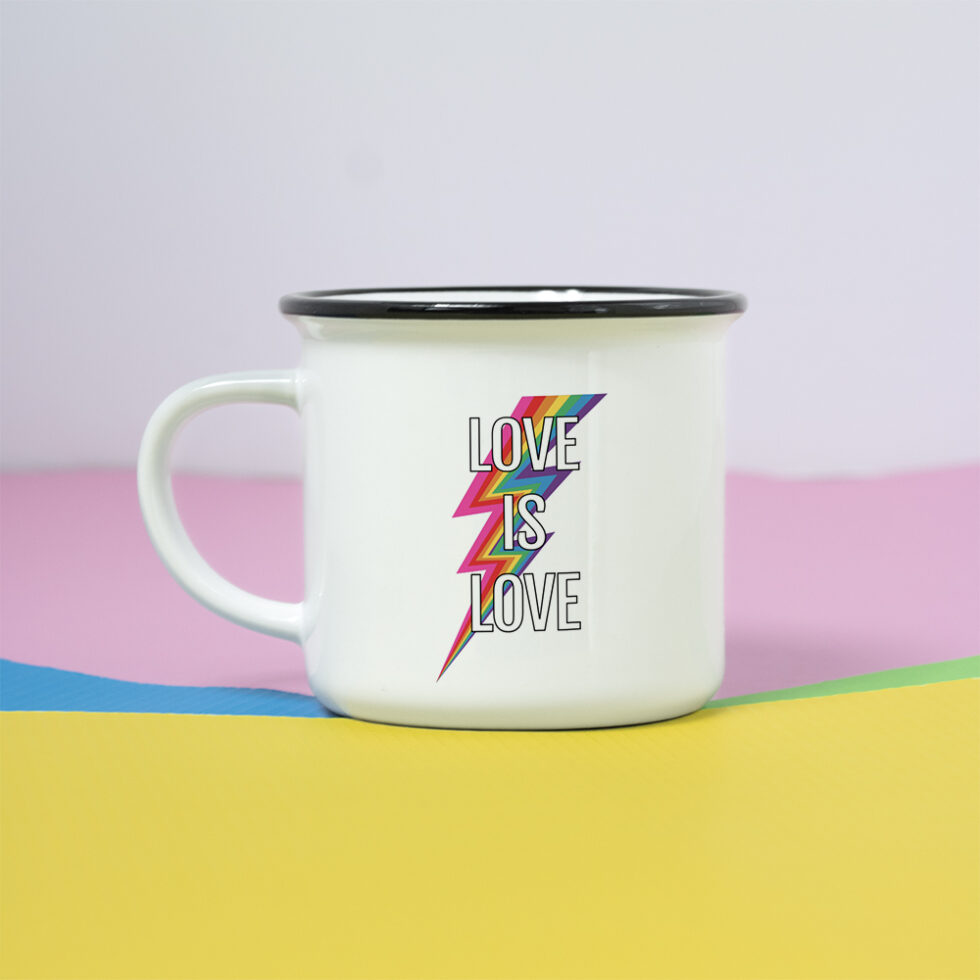Mug – Love is love